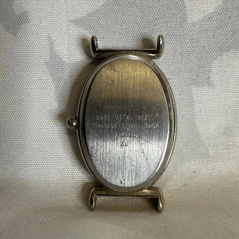 Vintage Equinox Watch With New Battery Women's Silver and Gold Watch